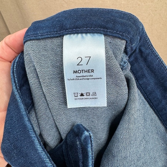 MOTHER Pull-On Nothing Bunny Snip Capri Jeans Size 27 Blue Denim Medium Wash - Picture 11 of 12